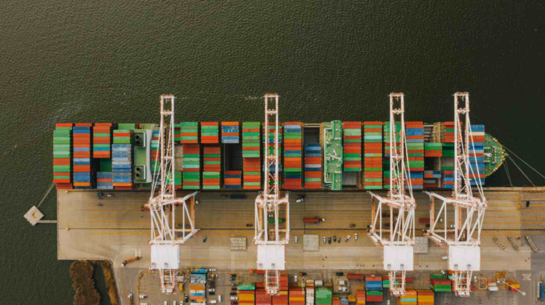 Understanding the Legalities of Dubai to UK Cargo Shipments